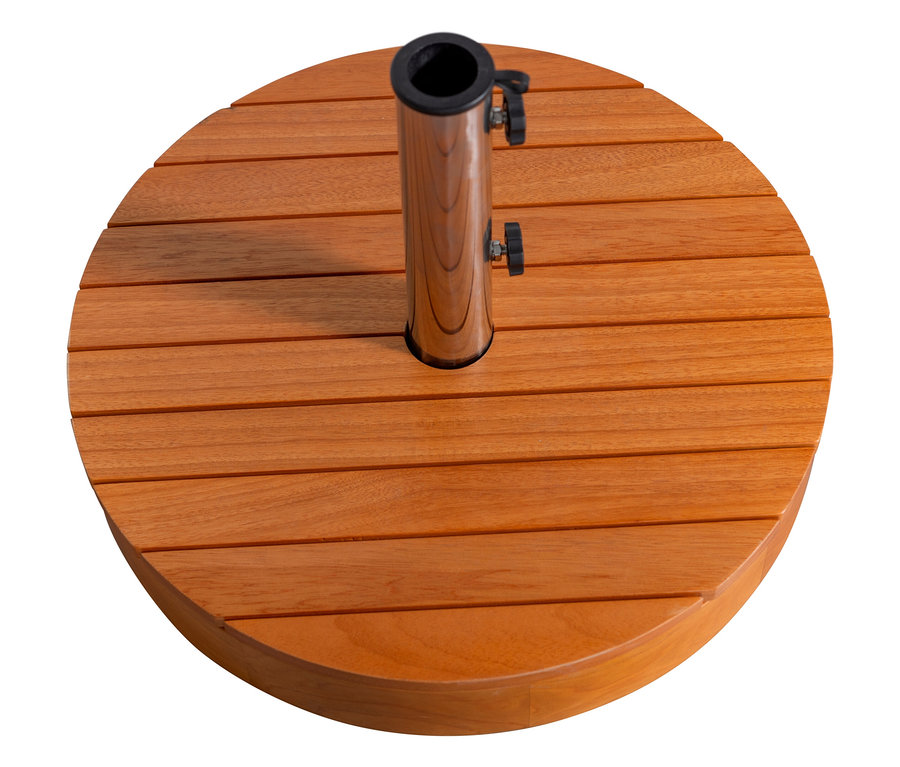 Nahaufnahme eines runden Sonnenschirmständers aus Holz mit einem Metallrohr in der Mitte.