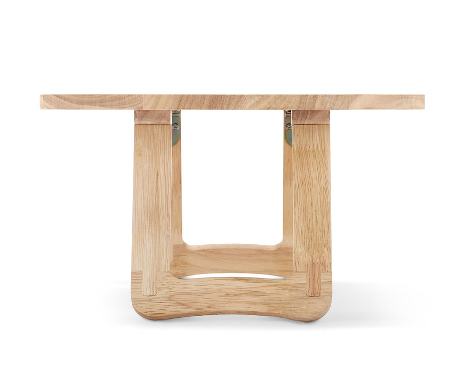 Detailansicht eines Picknick-Tisches.