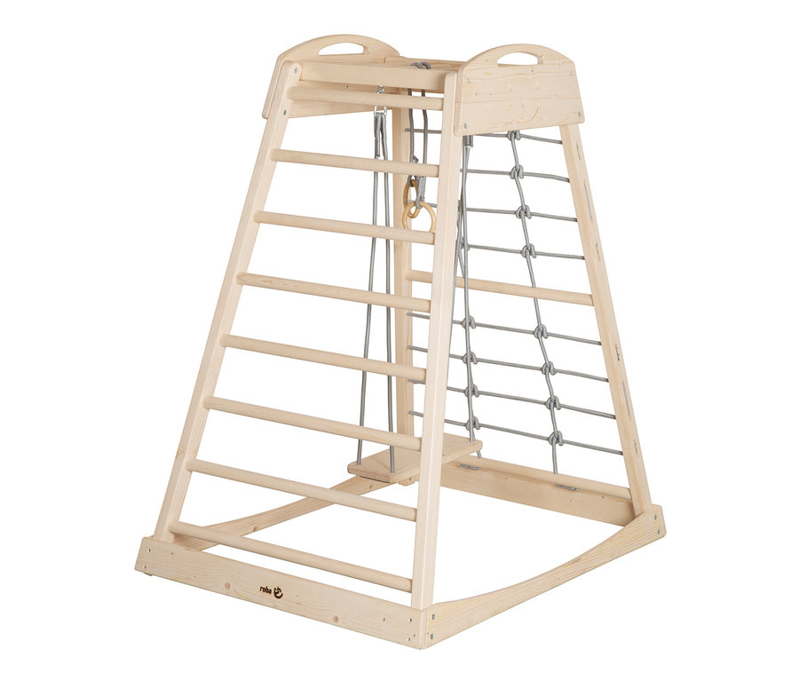 Hölzerner roba Indoor-Spielturm mit Leiter, Kletternetz und Schaukel.