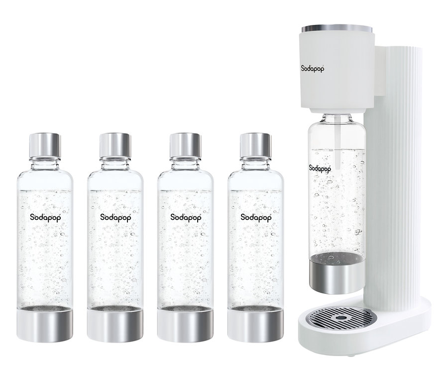 Weißer Sodapop Wassersprudler Cooper Pro mit fünf dazugehörigen Flaschen im Bild.