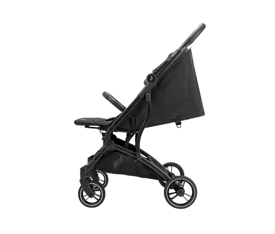 Detailaufnahme von einem schwarzen Osann Sportwagen »Boogy«.