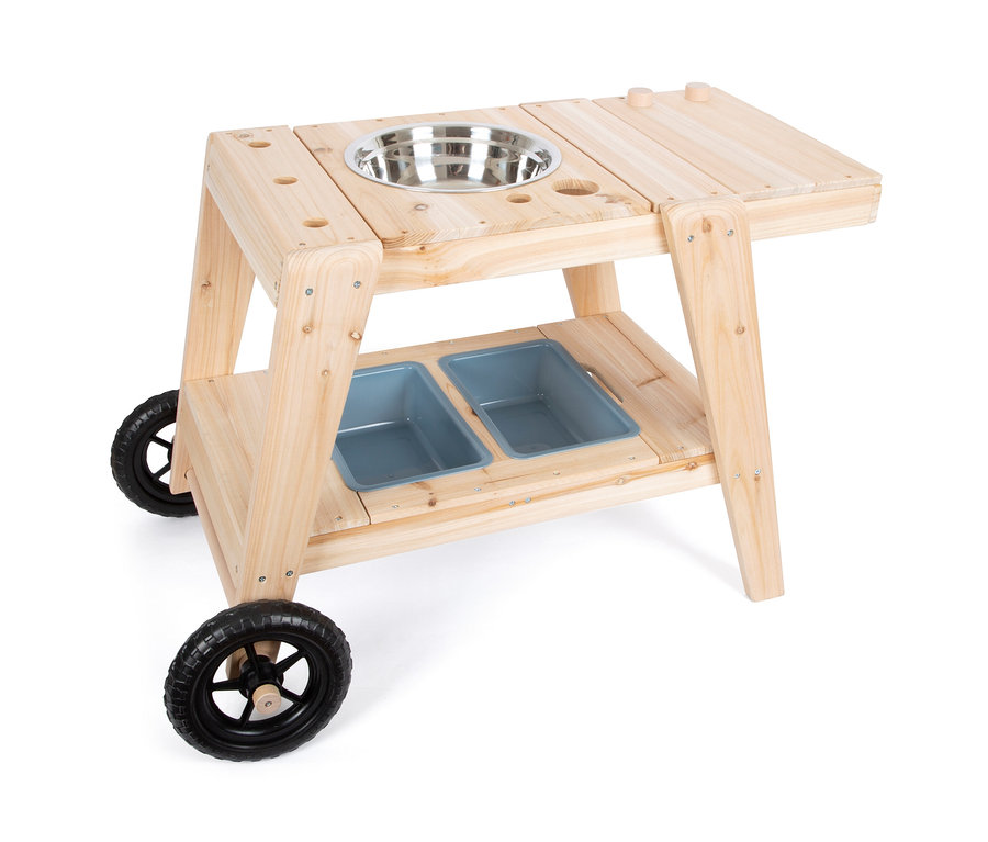 Kompakte small foot Matschküche mit Rädern, Edelstahlschüssel und zwei grauen Plastikboxen.