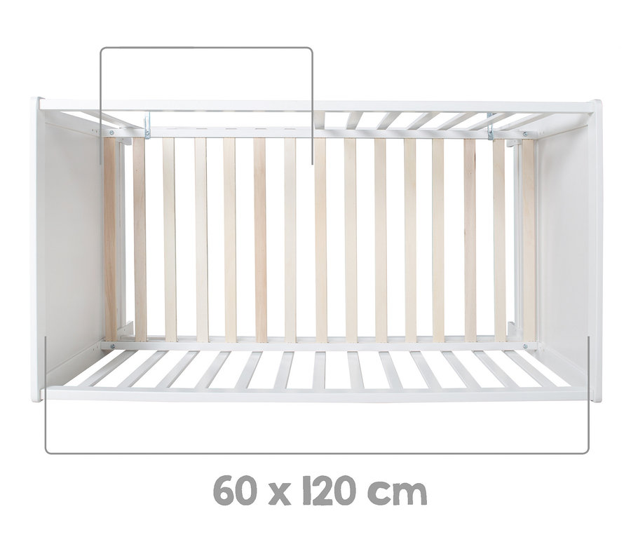 Weißes roba Kinderzimmer-Set Bett mit Lattenrost.