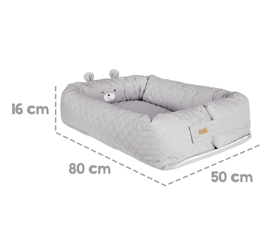 Graue Roba Babylounge mit Maßangaben.