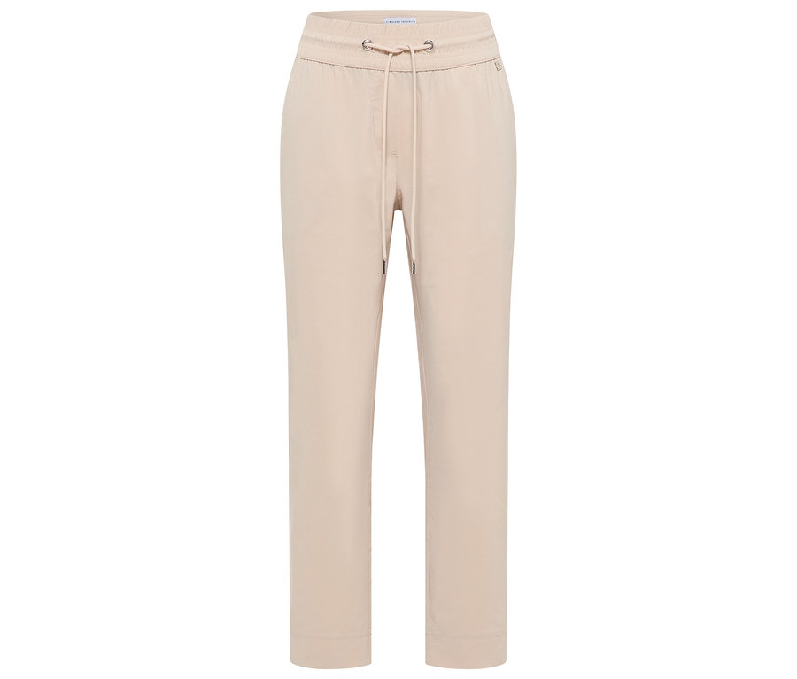 Beige CECIL Joggpants »Tracey« mit Kordelzug auf weißem Grund.