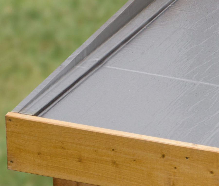 Detailaufnahme vom Dach des Karibu Modernes Gartenhauses mit Schiebetür »Noelia 5«, 38 mm.