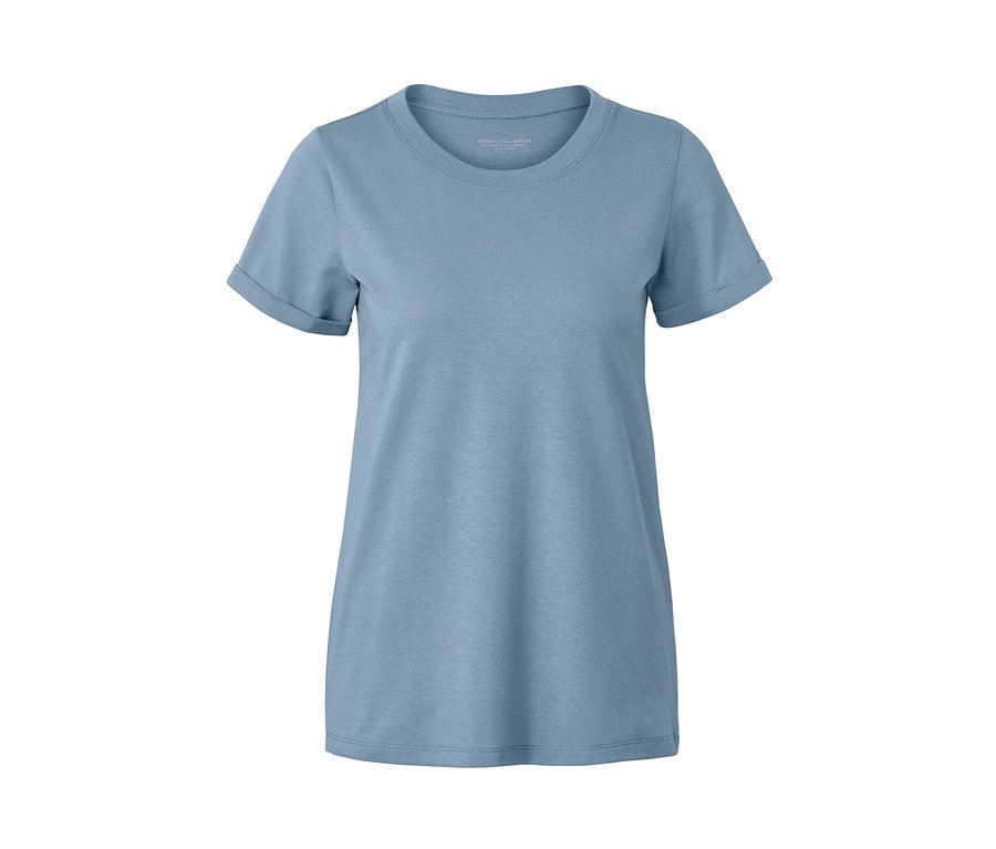 Hellblaues Funktionsshirt.