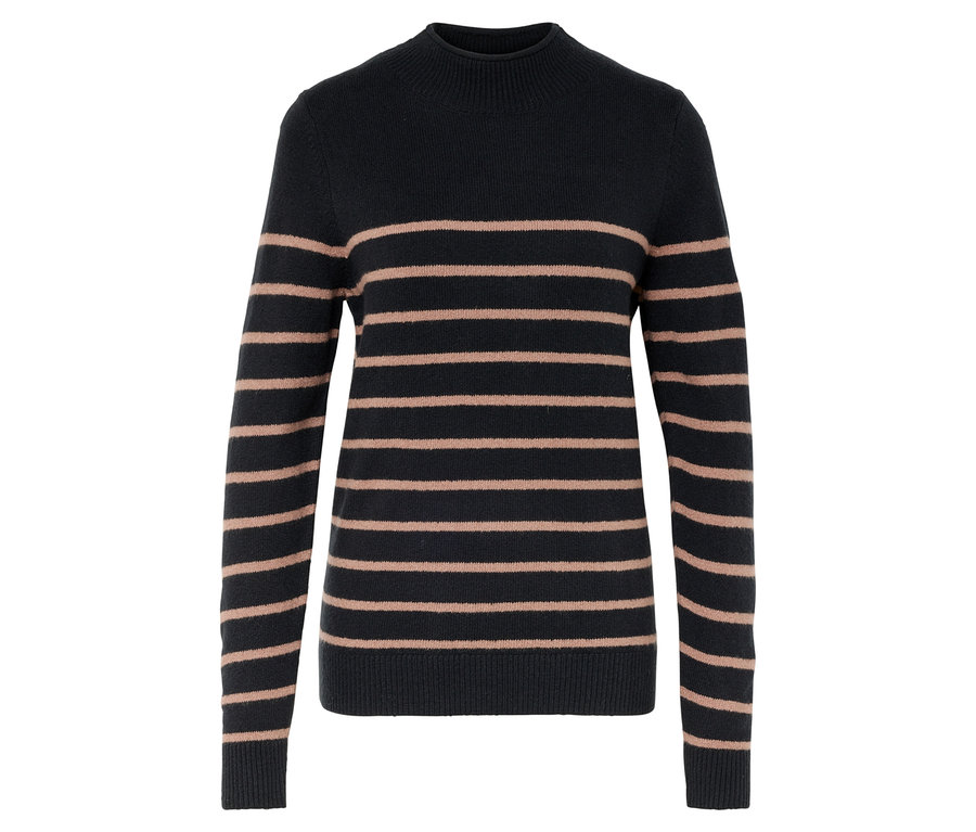 Ein marineblauer Rollkragenpullover mit horizontalen hellbraunen Streifen.