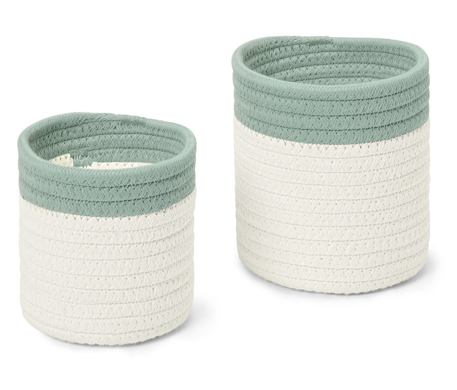 Zwei Aufbewahrungskörbe, einer kleiner, einer grösser, beide aus weisser und hellgrüner Baumwolle.
