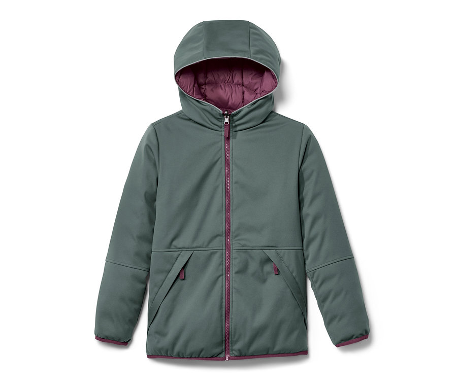 Eine grüne 2-in-1-Kinder-Softshell-und-Steppjacke mit Kapuze und lila Futter.