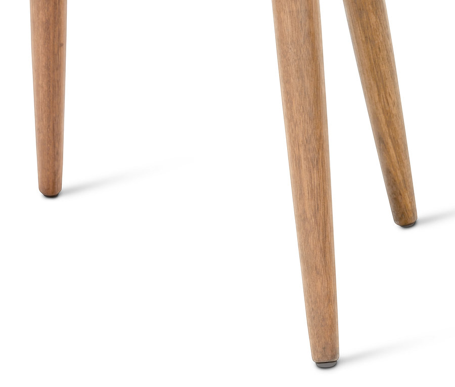 Detailaufnahme von drei Beinen eines grauen Schalenstuhls aus recyceltem Kunststoff auf weissem Hintergrund.