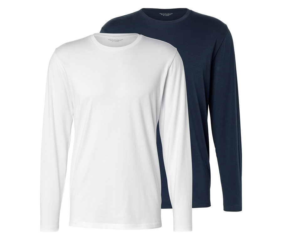 Zwei langärmelige T-Shirts, eines weiß und eines marineblau, liegen übereinander.