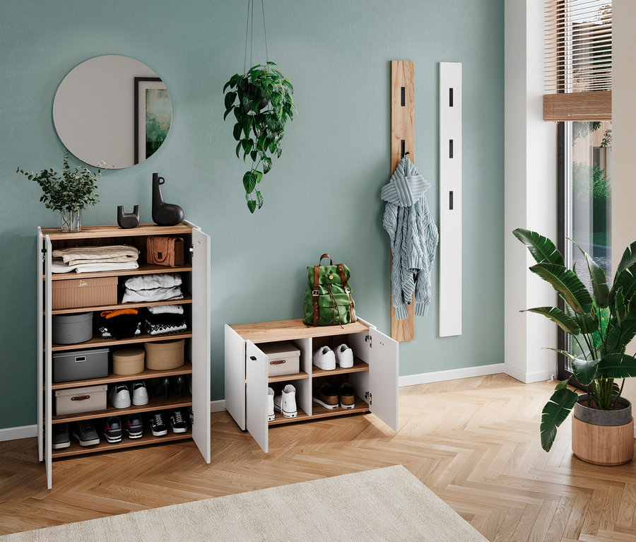 Eingangsbereich mit Schuhbank »Lucena« und Schuhschrank »Lucena«.
