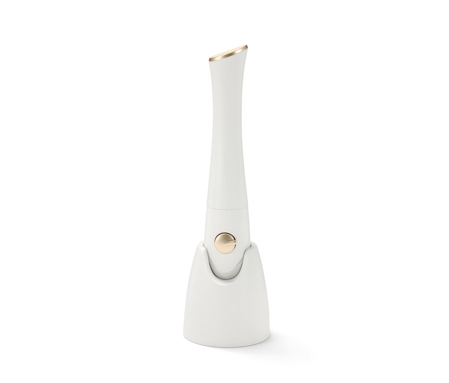 Ein weißes 5-in-1-Maniküre-Pediküre-Set.