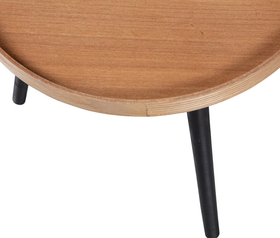 Detailansicht des Woood Beistelltisches »Mesa M« aus naturfarbenem Holz.