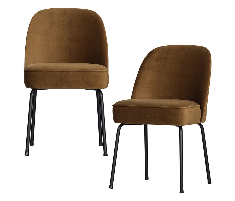 Zwei honiggelbe BePureHome Esszimmerstühle »Vogue« aus einem 2er-Set mit schwarzen Beinen.