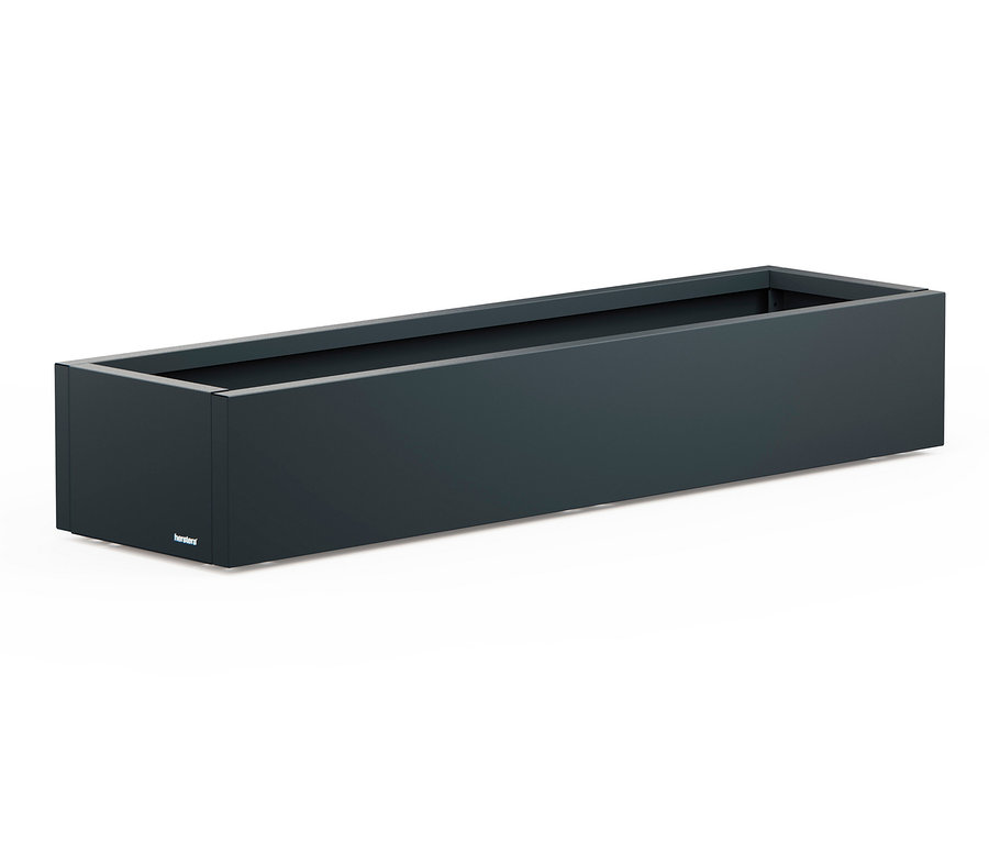 Dunkelgrauer, rechteckiger Pflanzkasten auf weißem Hintergrund.