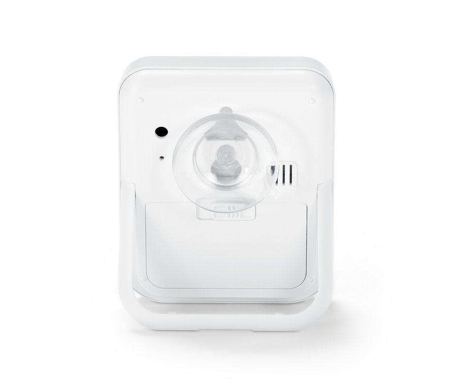 Eine digitale Uhr mit Hygro- und Thermometer auf einem weißen Hintergrund.