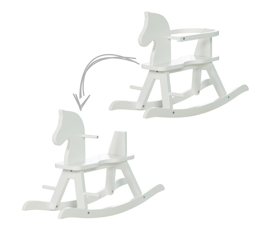 Zwei weiße roba Schaukelpferde aus Holz mit einem grauen Pfeil dazwischen.