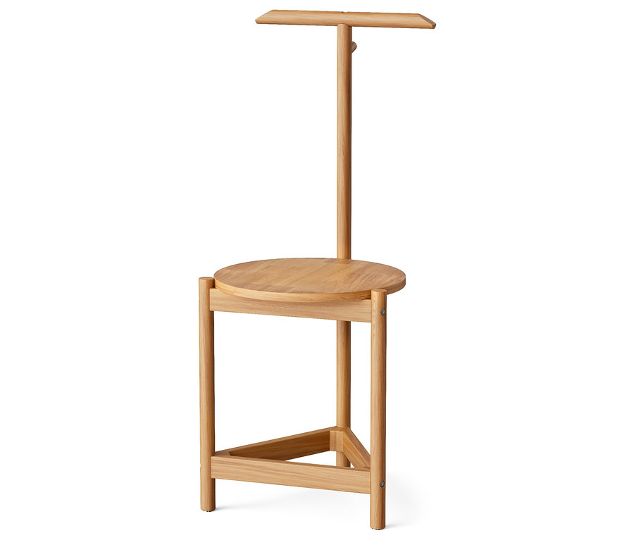 Holzhocker mit Sitzfläche und Rückenlehne.