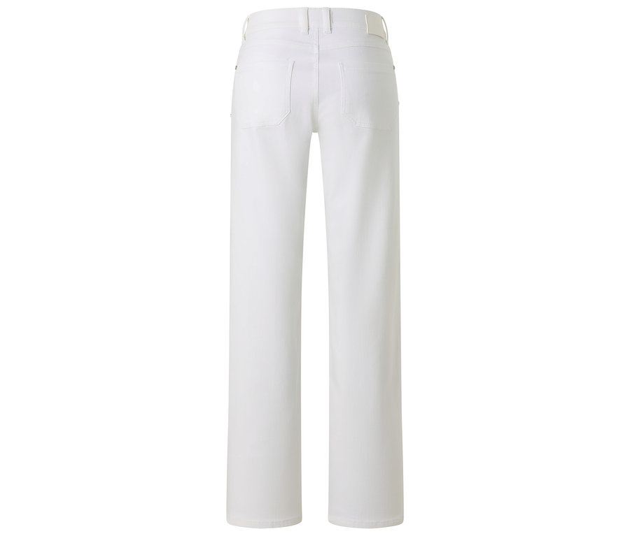 Rückansicht einer weißen, locker sitzenden Jeans mit geradem Bein.
