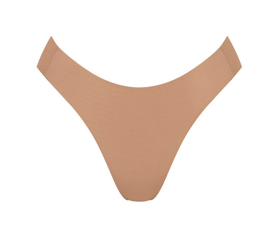 Nahaufnahme einer einzelnen, braunen sloggi ZERO Feel 2.0 High leg Unterhose vor weißem Hintergrund.