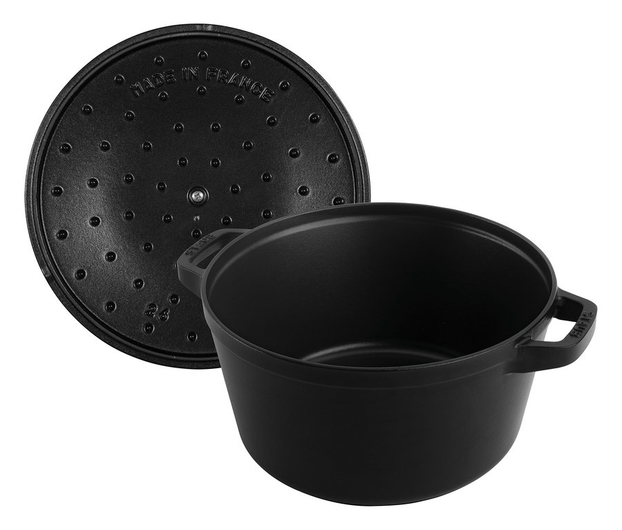 Schwarzes Staub Gusseisen-Kochtopf-Set mit Deckel.