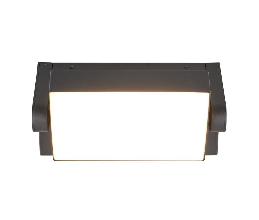 Eine Trio LED-Outdoor-Wandleuchte »Kansas«.