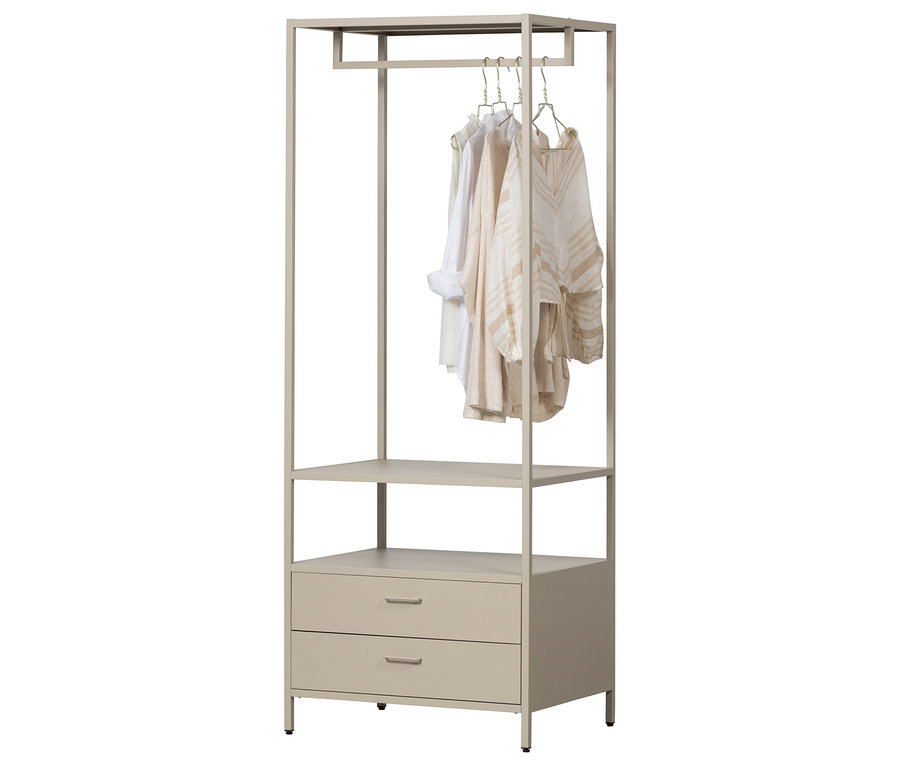 Ein WOOOD offener Metall-Kleiderschrank »Ferris«, 70 cm mit zwei Schubladen und hängender Kleidung.