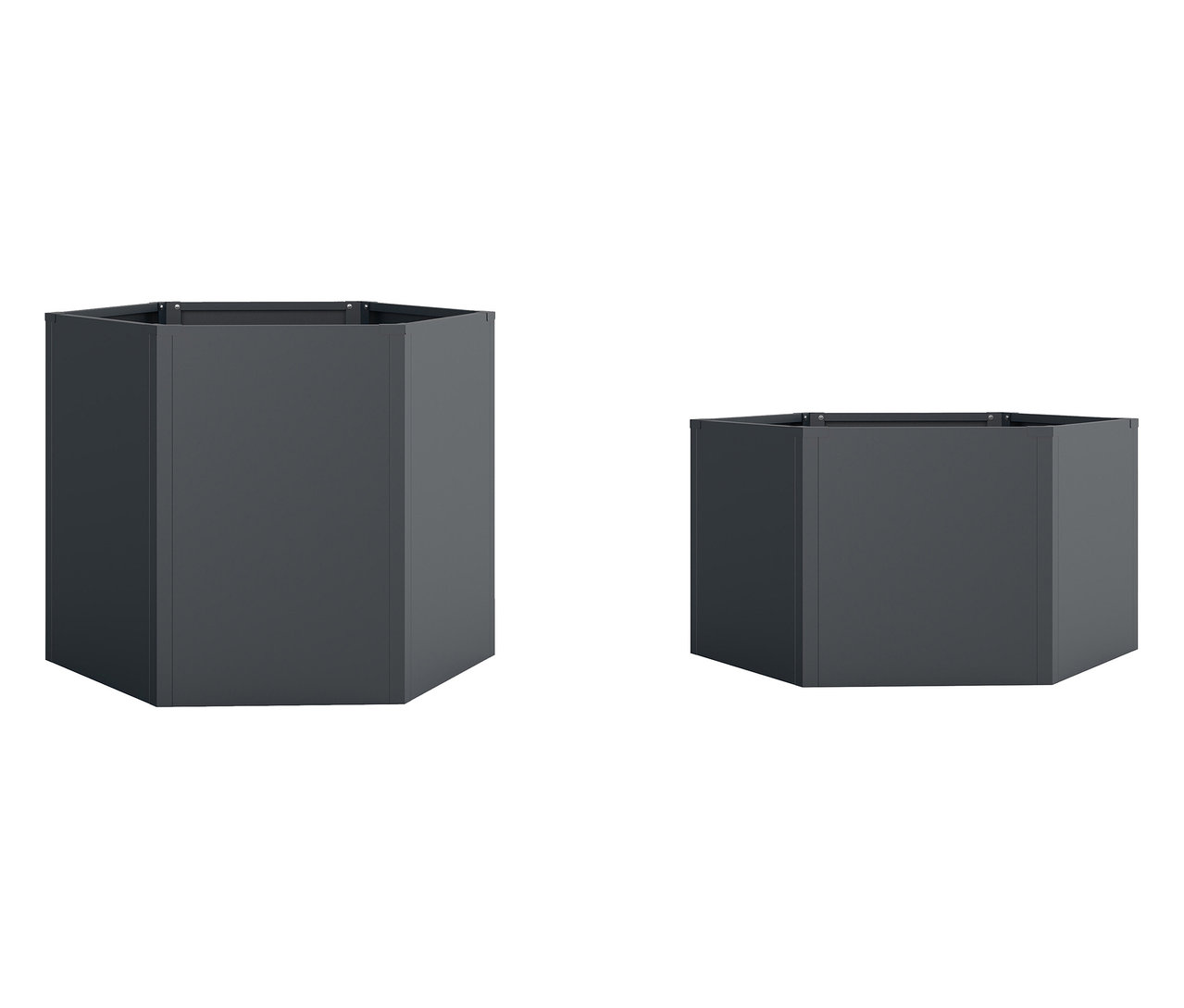 Zwei sechseckige, graue Pflanzgefäße unterschiedlicher Größe stehen auf einem weißen Hintergrund.