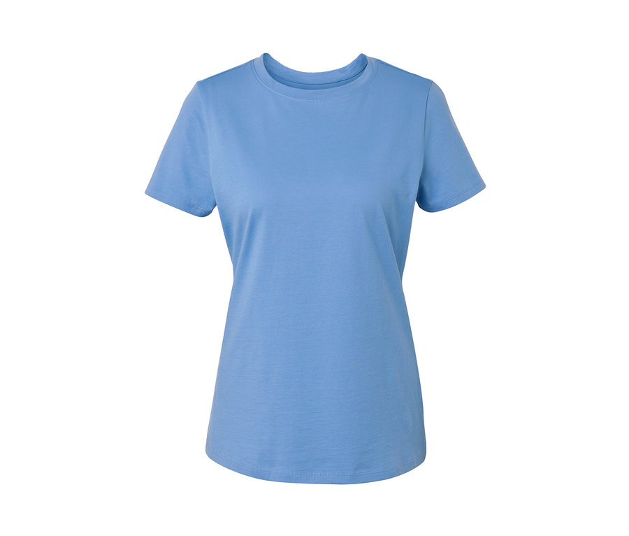 Helles, blaues Basic T-Shirt.