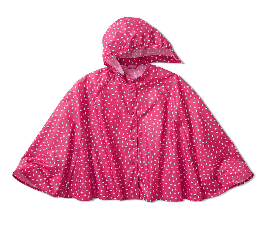 Rosa Regencape mit weißen Punkten.