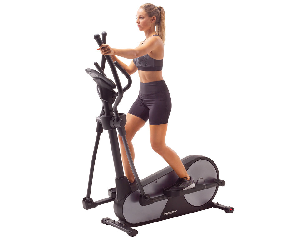 Frau trainiert auf Christopeit Sport Crosstrainer-Ergometer »EL 8000«.