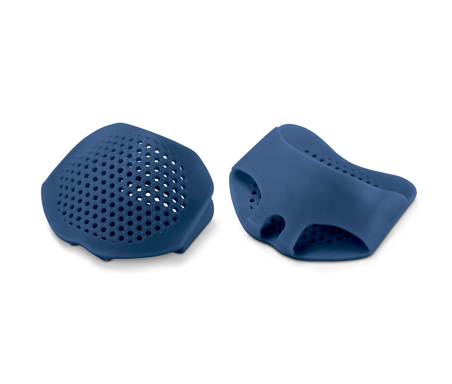 Zwei blaue Ballenpolster.