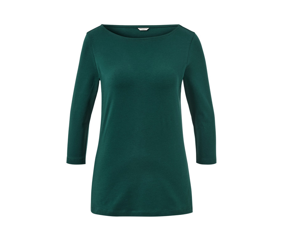 Dunkelgrünes Shirt mit 3/4-Arm.