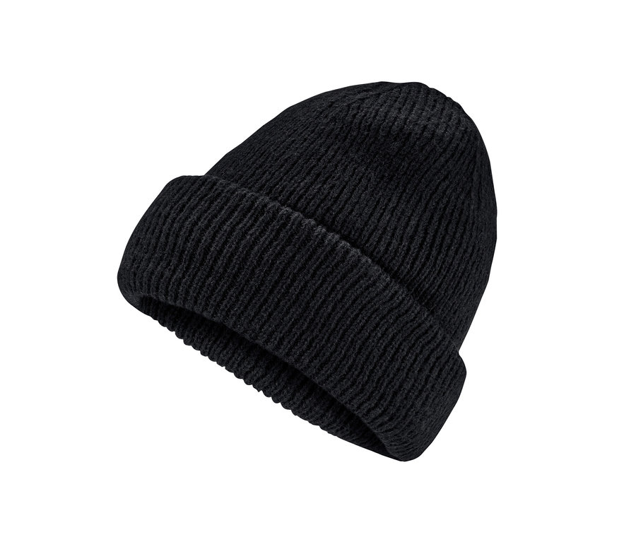 Schwarze Strickmütze.