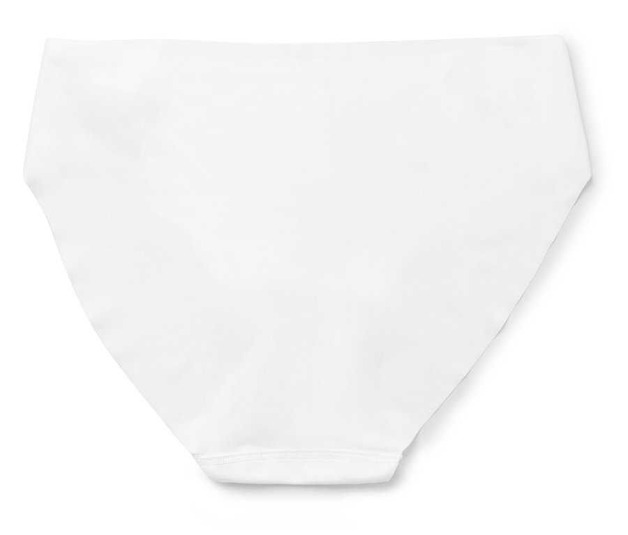 Weißer Damen-Slip auf weißem Hintergrund.