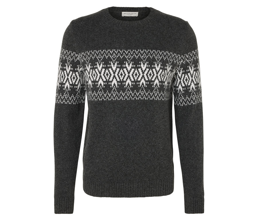 Grauer Pullover mit weißem Muster.