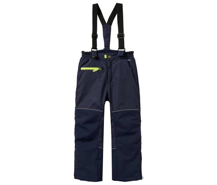 Die marineblaue, gefütterte JAKO-O Kinder-Robusthose ist mit Hosenträgern, einem neonfarbenen Reißverschluss und reflektierenden Details ausgestattet.