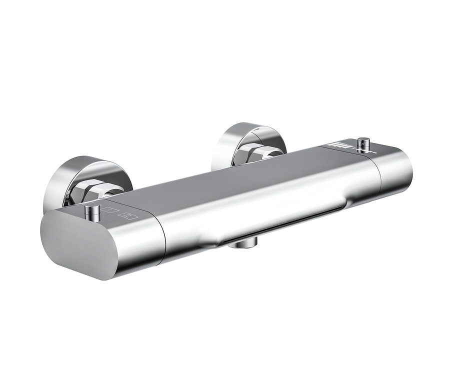 Eine chromfarbene Wannenfüllarmatur »CARNEO« ist an einer Wand befestigt.