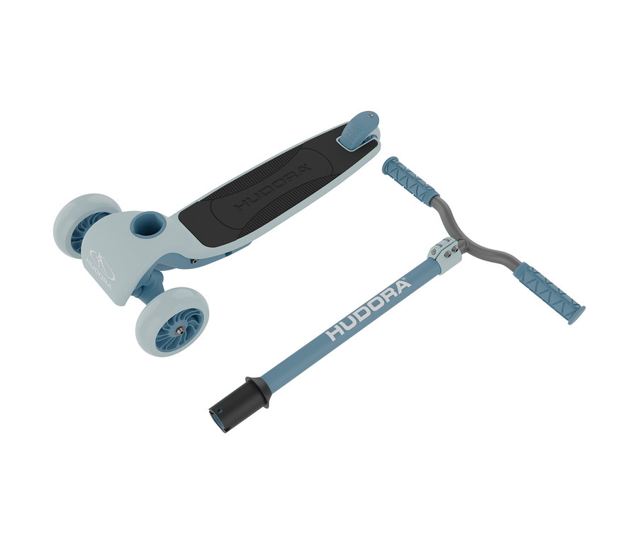 Blauer HUDORA Tri-Scooter mit schwarzer Trittfläche und Lenker daneben.