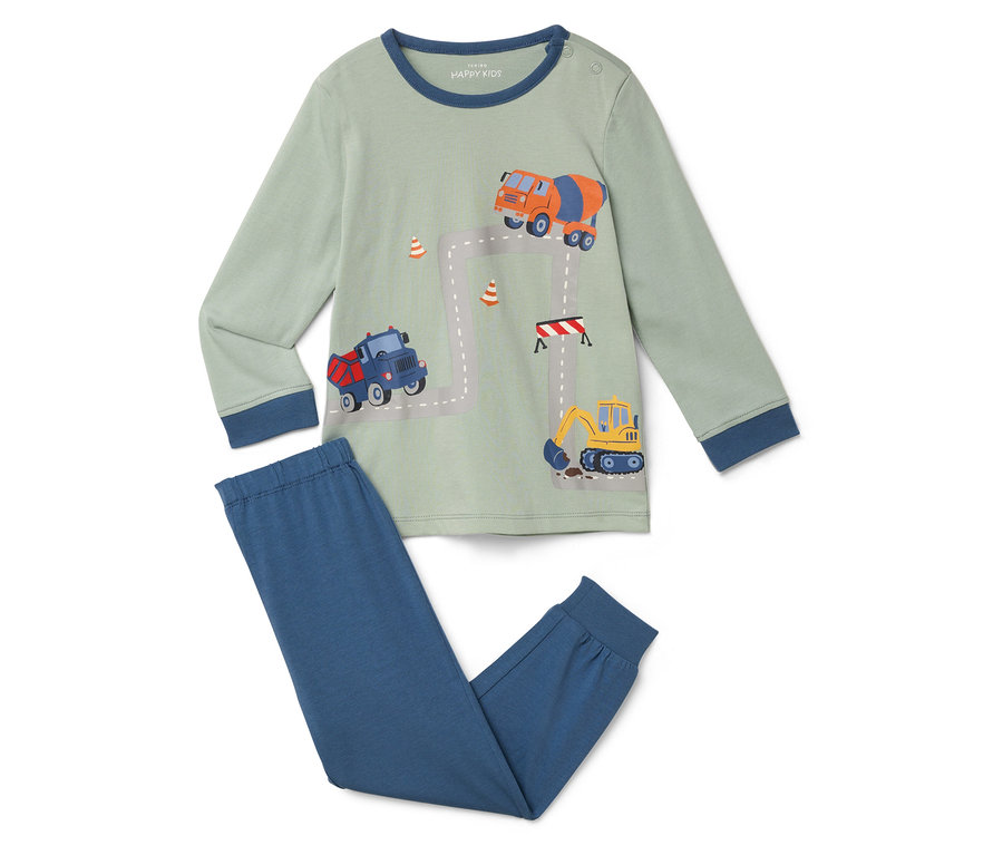 Ein Kinderpyjama-Set mit einem hellgrünen, langärmeligen Oberteil mit Bauwagen-Motiv und einer blauen Hose.
