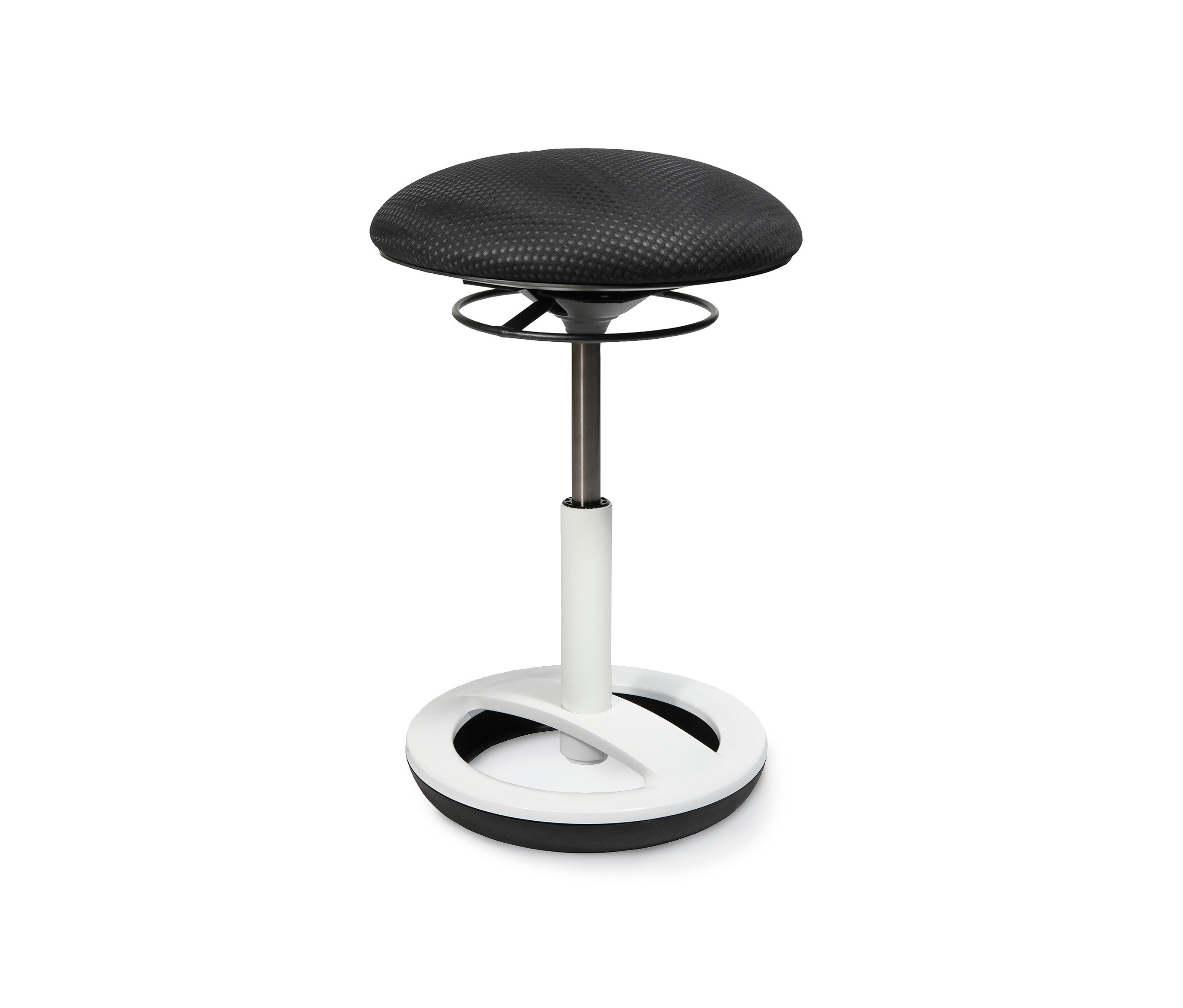 Schwarzer Topstar Hocker »Sitness Bob« vor weißem Hintergrund.
