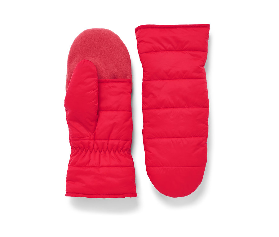 Zwei rote Stepp-Klappfäustlinge liegen nebeneinander.