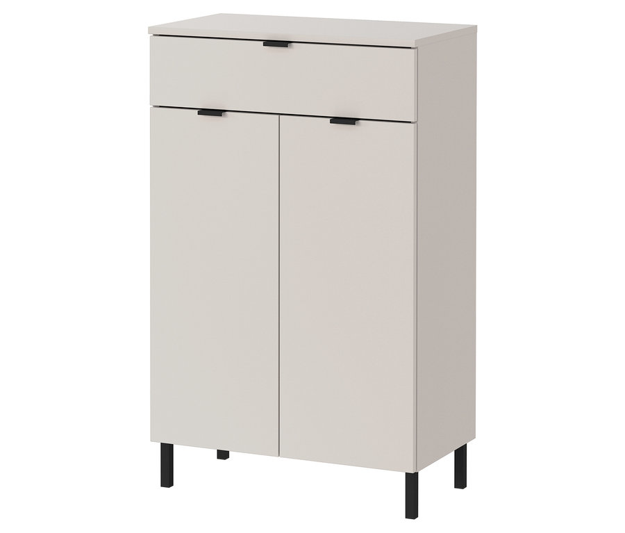 Eine hellbeige »Arcena« Kommode in Kaschmir mit einer Schublade und zwei Türen auf schwarzen Füßen.