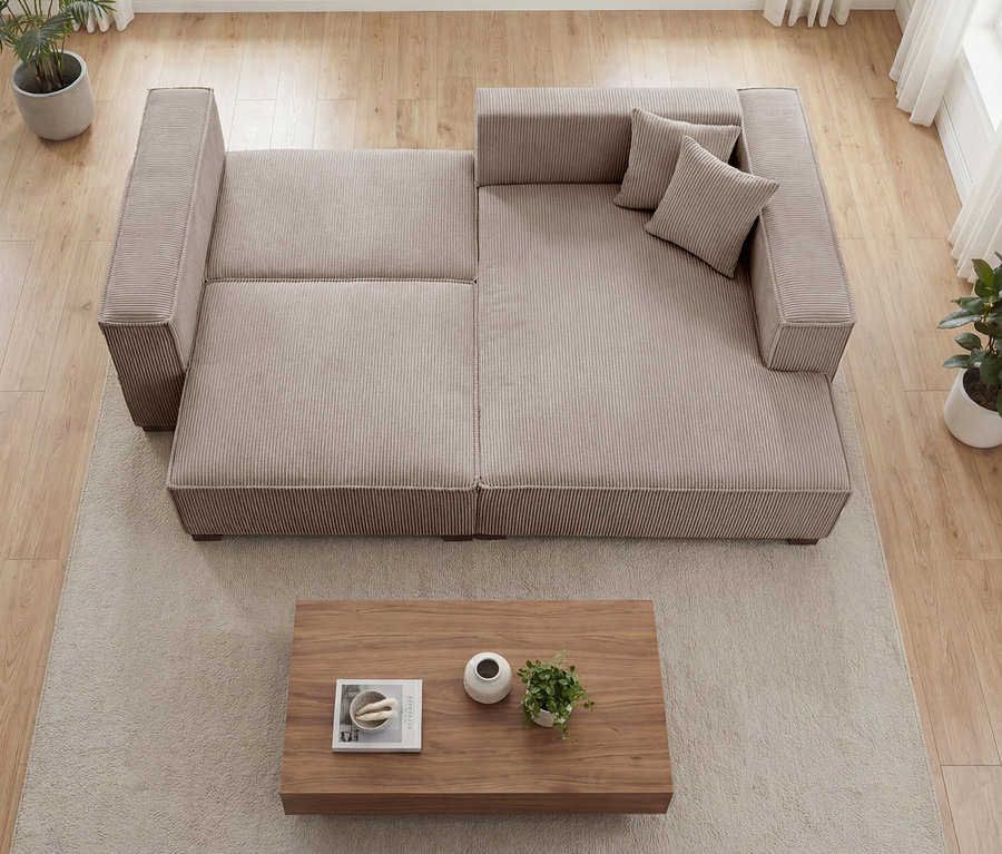 Blick von oben auf ein »Cumello« Mocca 2-Sitzer Sofa mit Auszugsbett links und Longchair rechts.