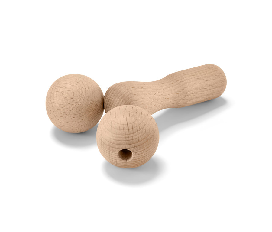 Ein Massageroller aus Holz mit zwei Kugeln und einem Griff.