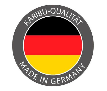 „Karibu-Qualität, Made in Germany“-Zeichen mit Deutschlandflagge.