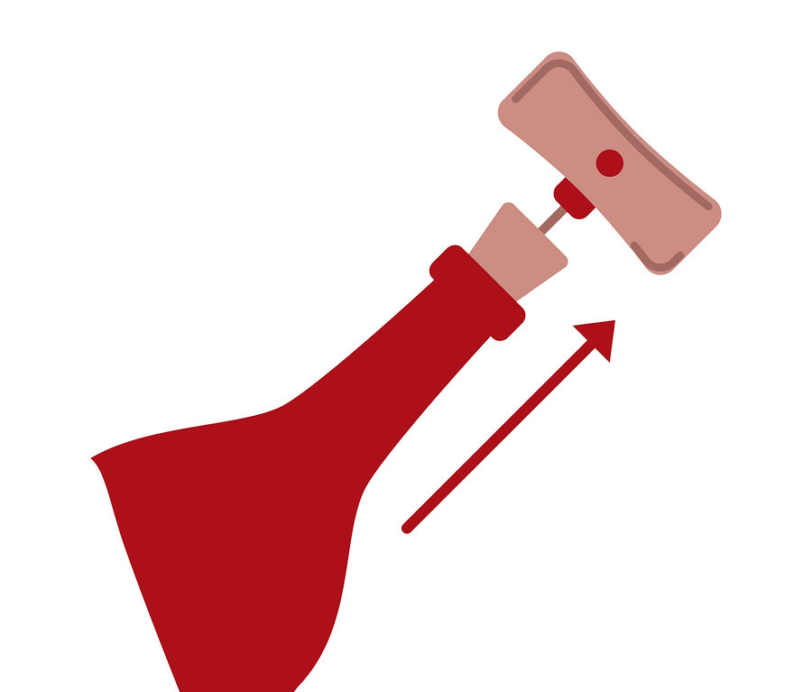 Eine rote Weinflasche wird mit einem Korkenzieher geöffnet, um das Spiel »Welt der Weine« zu starten.