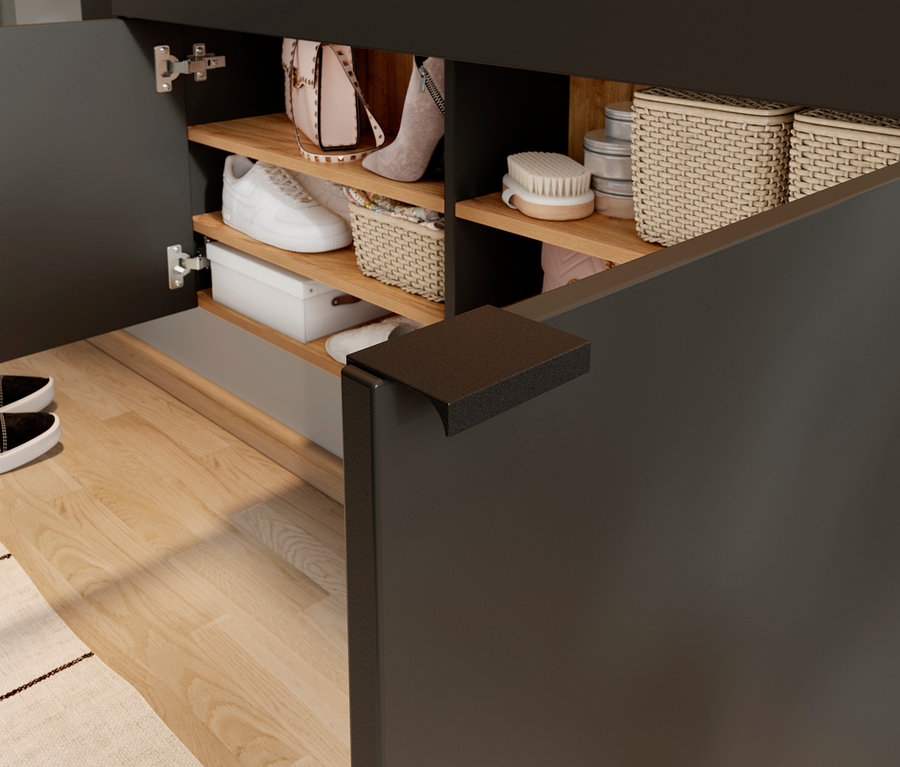 Offener breiter Mehrzweckschrank »Ameca« in Graphit mit Schuhen und Aufbewahrungskörben.